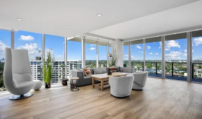 Auberge Condo